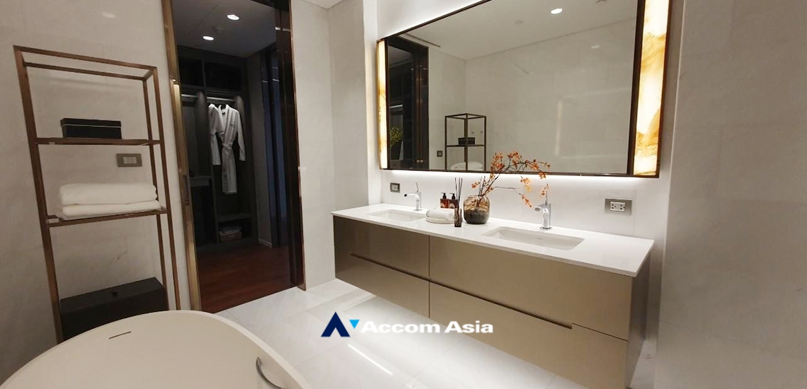 22  2 br Condominium For Sale in Ploenchit ,Bangkok BTS Chitlom at The Residences at Sindhorn Kempinski Hotel Bangkok AA34957