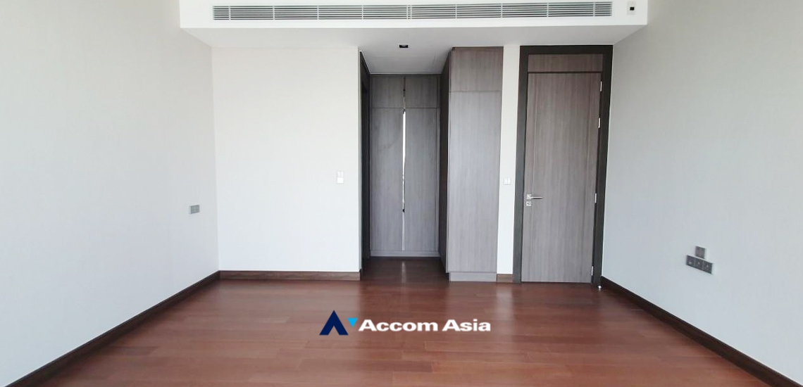 22  3 br Condominium For Sale in Sukhumvit ,Bangkok BTS Nana at Q1 Sukhumvit AA34975