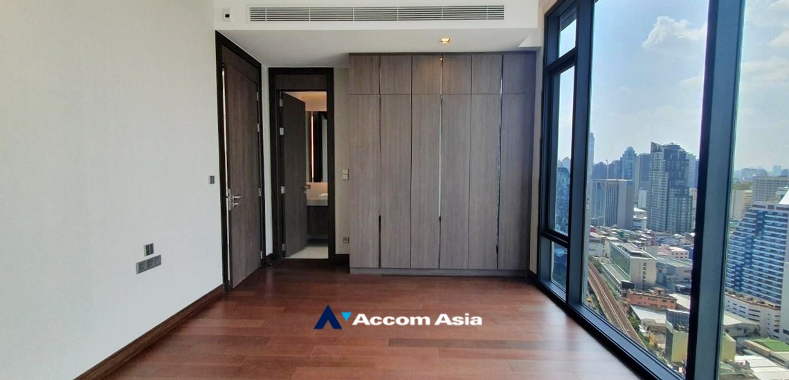 25  3 br Condominium For Sale in Sukhumvit ,Bangkok BTS Nana at Q1 Sukhumvit AA34975