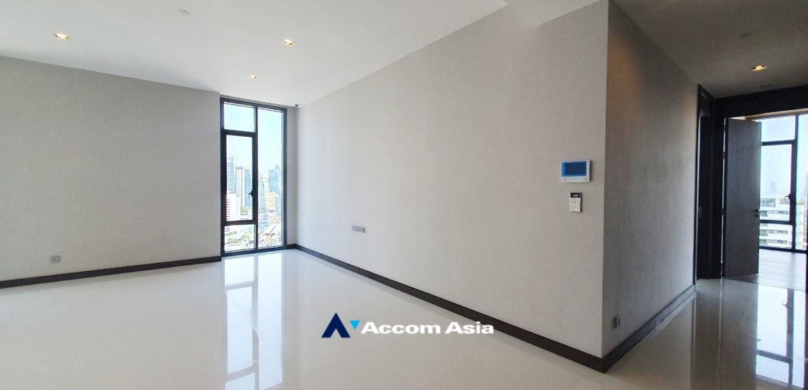 12  3 br Condominium For Sale in Sukhumvit ,Bangkok BTS Nana at Q1 Sukhumvit AA34975