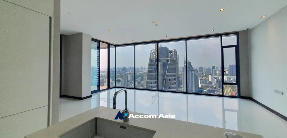 6  3 br Condominium For Sale in Sukhumvit ,Bangkok BTS Nana at Q1 Sukhumvit AA34976