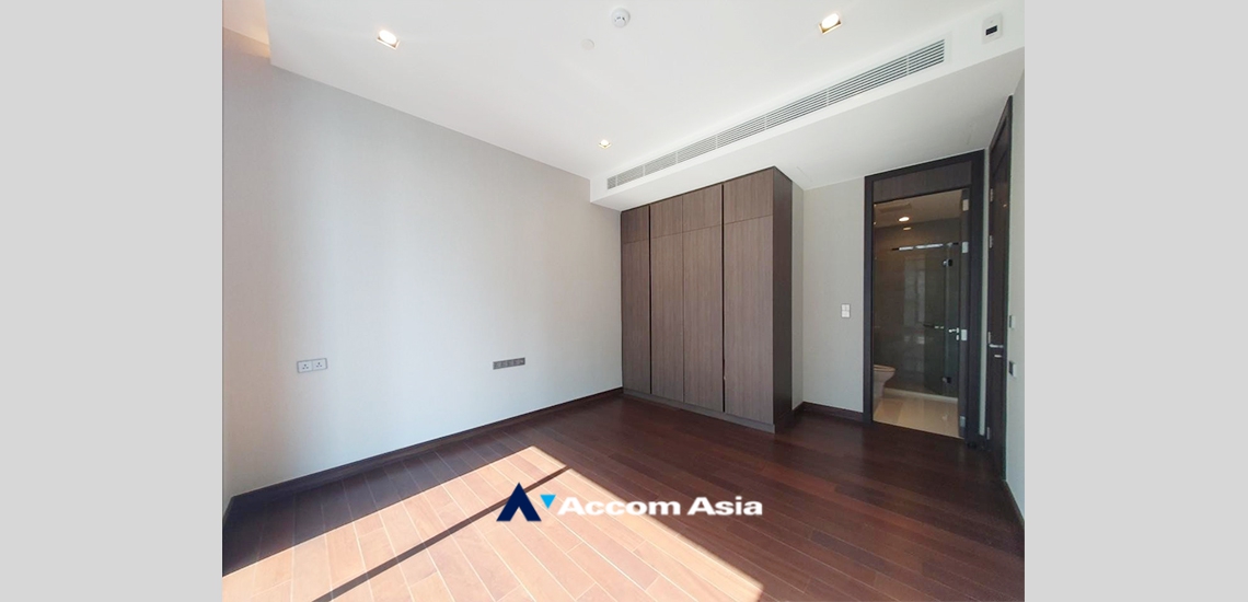 17  3 br Condominium For Sale in Sukhumvit ,Bangkok BTS Nana at Q1 Sukhumvit AA34976