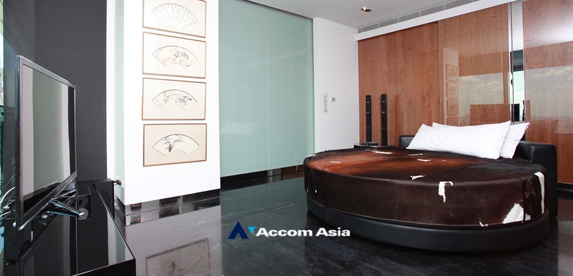 10  3 br Condominium For Sale in Ploenchit ,Bangkok BTS Ratchadamri at The St. Regis Bangkok (Residences) AA34990