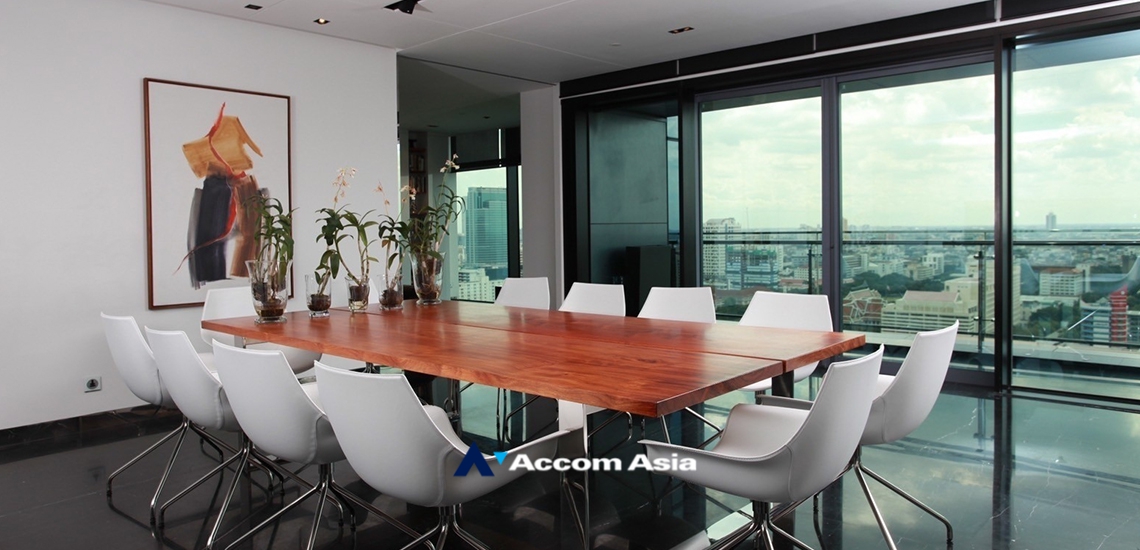  1  3 br Condominium For Sale in Ploenchit ,Bangkok BTS Ratchadamri at The St. Regis Bangkok (Residences) AA34990