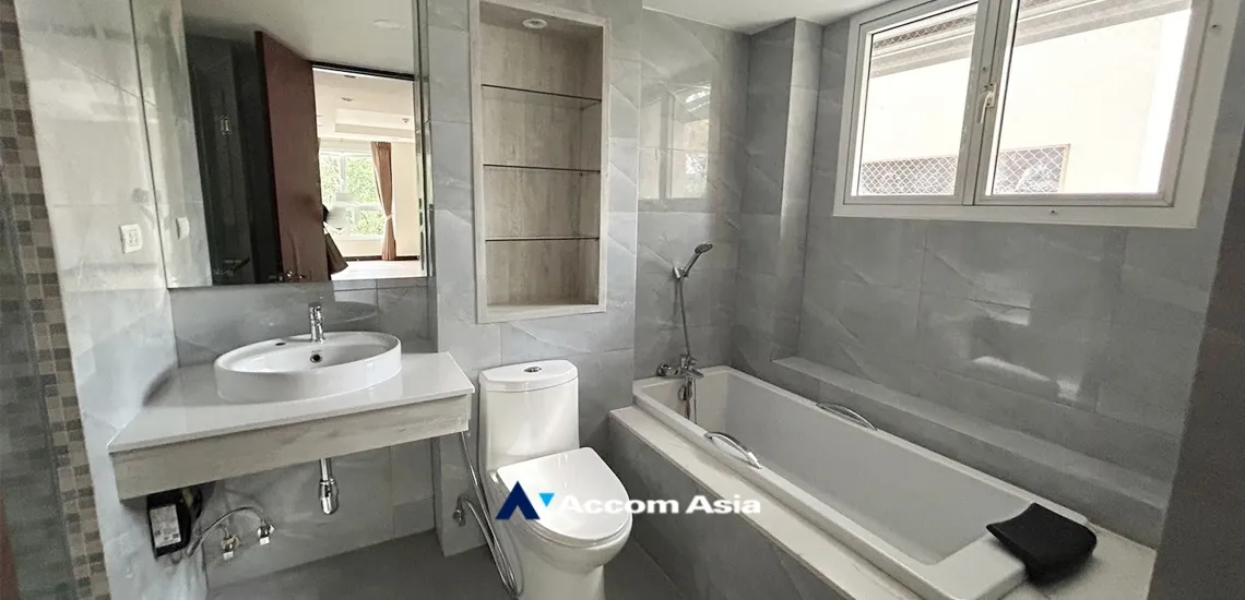 17  3 br Condominium for rent and sale in Sukhumvit ,Bangkok BTS Ekkamai at The Avenue Sukumvit 61 AA34995