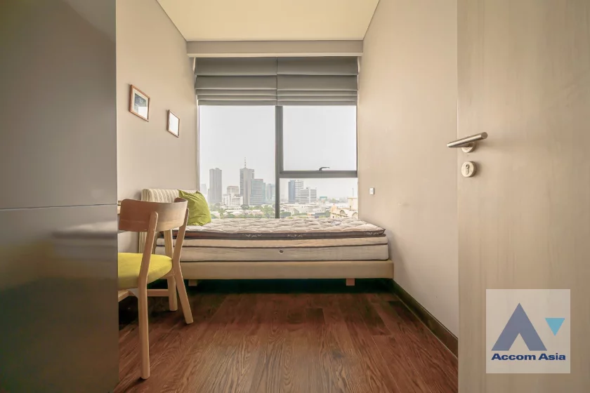 12  2 br Condominium For Sale in Sukhumvit ,Bangkok BTS Phrom Phong at The Lumpini 24 AA35002