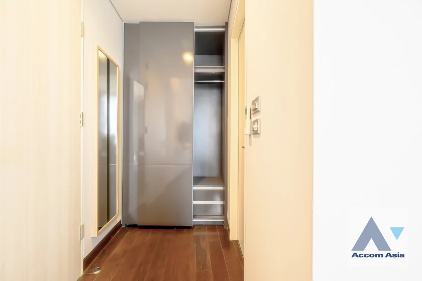 11  2 br Condominium For Sale in Sukhumvit ,Bangkok BTS Phrom Phong at The Lumpini 24 AA35002