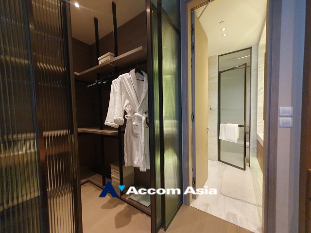  1  1 br Condominium For Sale in Ploenchit ,Bangkok BTS Chitlom at Scope Langsuan AA35011
