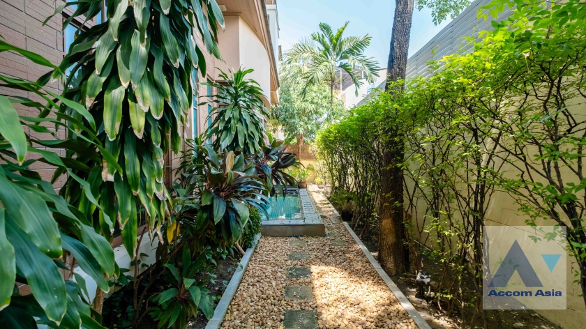 36  4 br House For Rent in Sukhumvit ,Bangkok BTS Phra khanong at Baan Sansiri Sukhumvit 67 AA35025