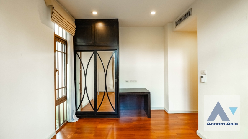 12  4 br House For Rent in Sukhumvit ,Bangkok BTS Phra khanong at Baan Sansiri Sukhumvit 67 AA35025