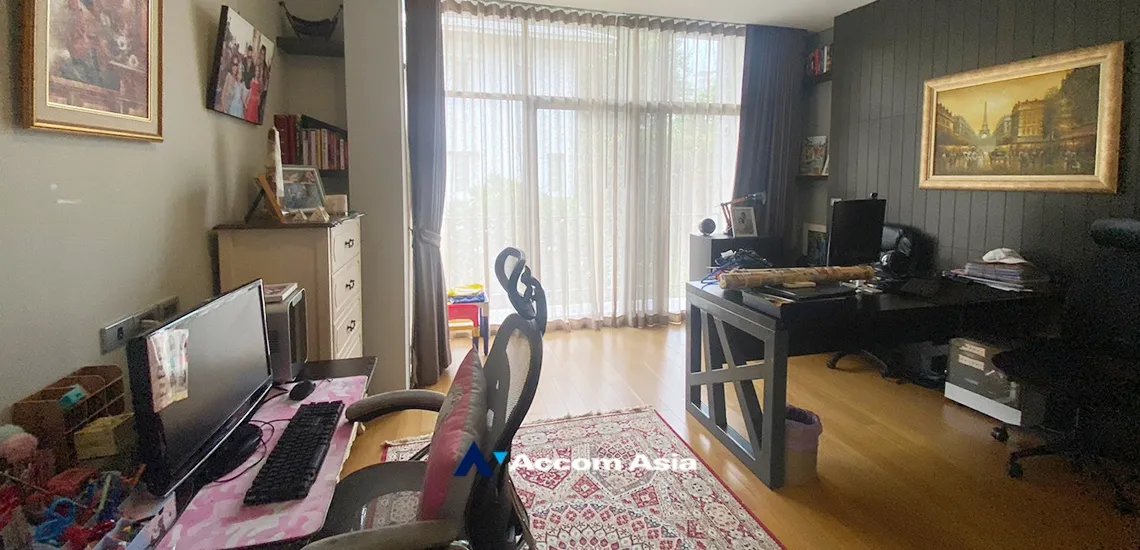 7  4 br House For Rent in Sukhumvit ,Bangkok BTS Phrom Phong at House with Private Pool AA35061
