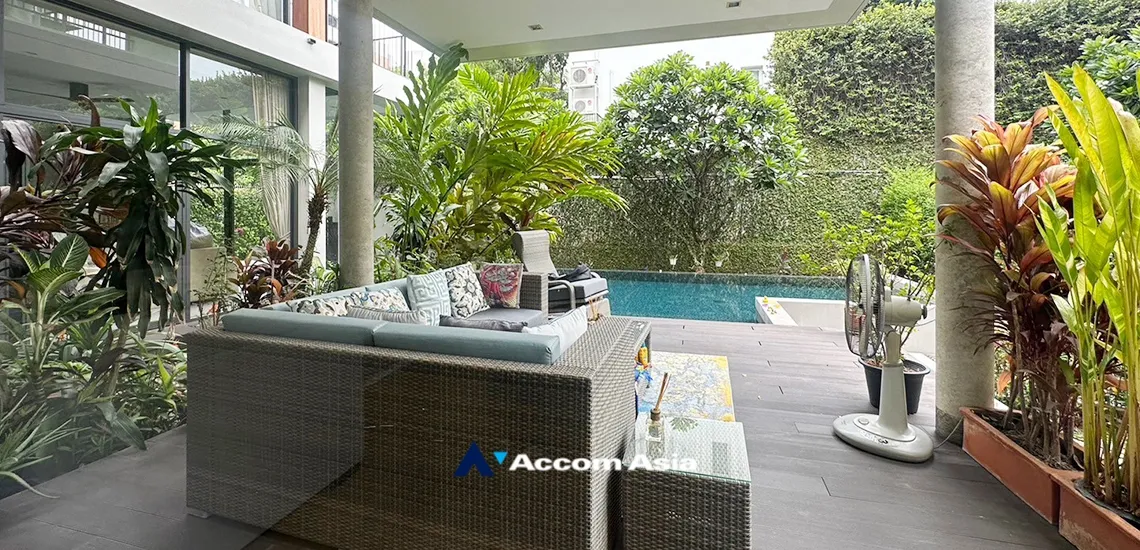  2  4 br House For Rent in Sukhumvit ,Bangkok BTS Phrom Phong at House with Private Pool AA35061
