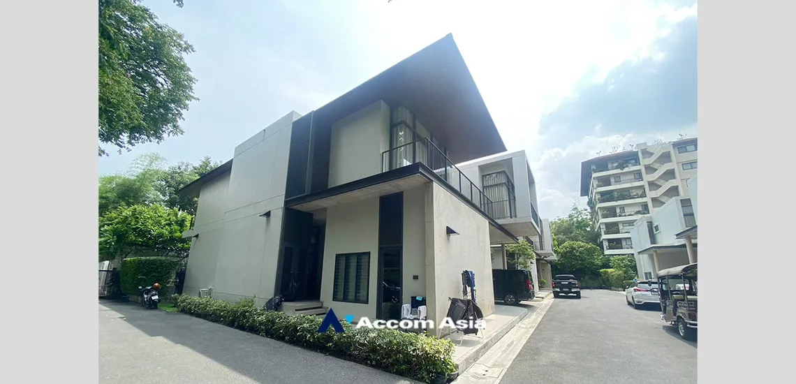  1  4 br House For Rent in Sukhumvit ,Bangkok BTS Phrom Phong at House with Private Pool AA35061