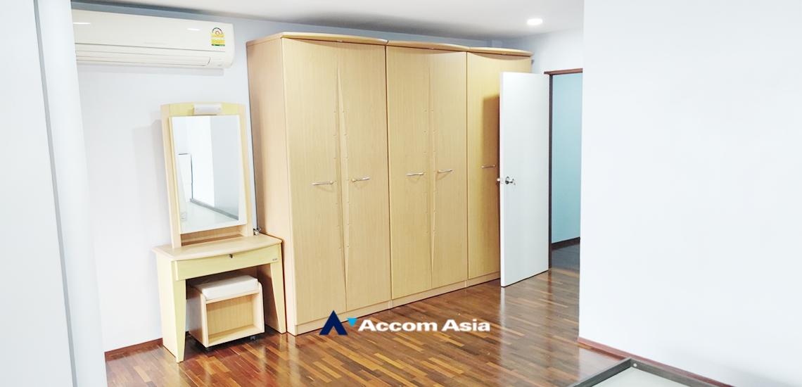 10  3 br House for rent and sale in Sukhumvit ,Bangkok BTS Phra khanong at Home Place Sukhumvit 71 AA35079