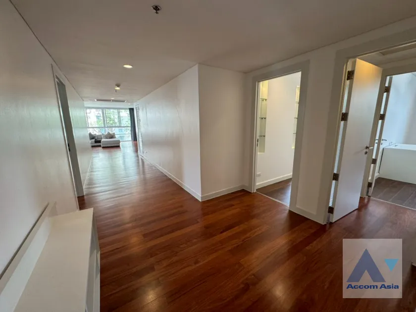 22  3 br Apartment For Rent in Sukhumvit ,Bangkok BTS Ekkamai at Ekkamai Family Apartment AA35093