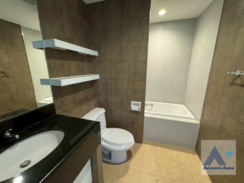 15  3 br Apartment For Rent in Sukhumvit ,Bangkok BTS Ekkamai at Ekkamai Family Apartment AA35093