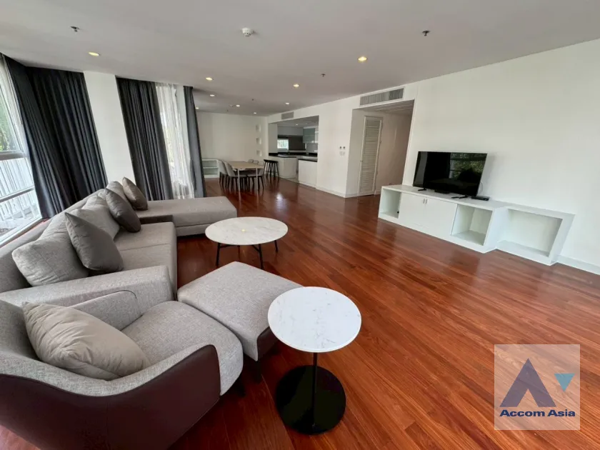  1  3 br Apartment For Rent in Sukhumvit ,Bangkok BTS Ekkamai at Ekkamai Family Apartment AA35093