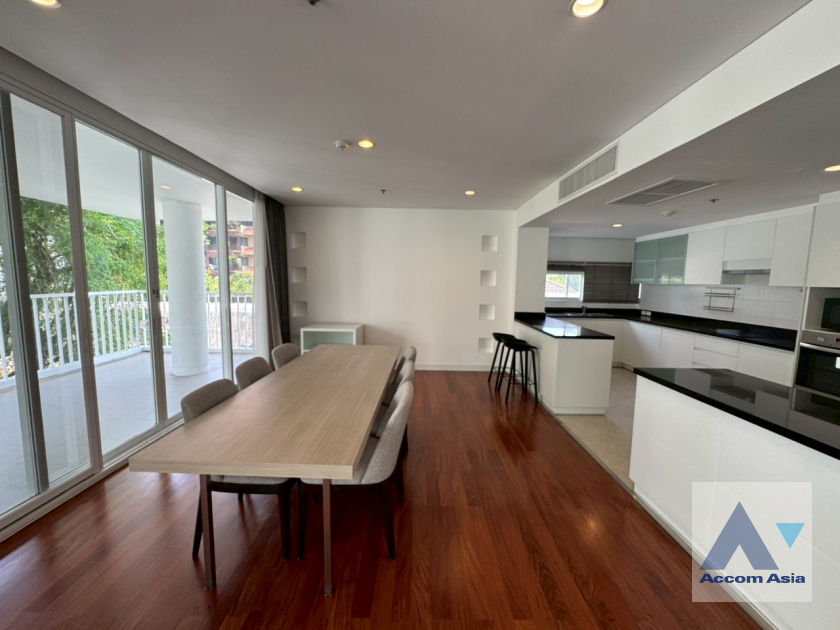 6  3 br Apartment For Rent in Sukhumvit ,Bangkok BTS Ekkamai at Ekkamai Family Apartment AA35093