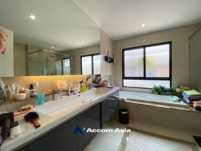 9  6 br House For Sale in Pattanakarn ,Bangkok ARL Hua Mak at Setthasiri Pattanakarn AA35095