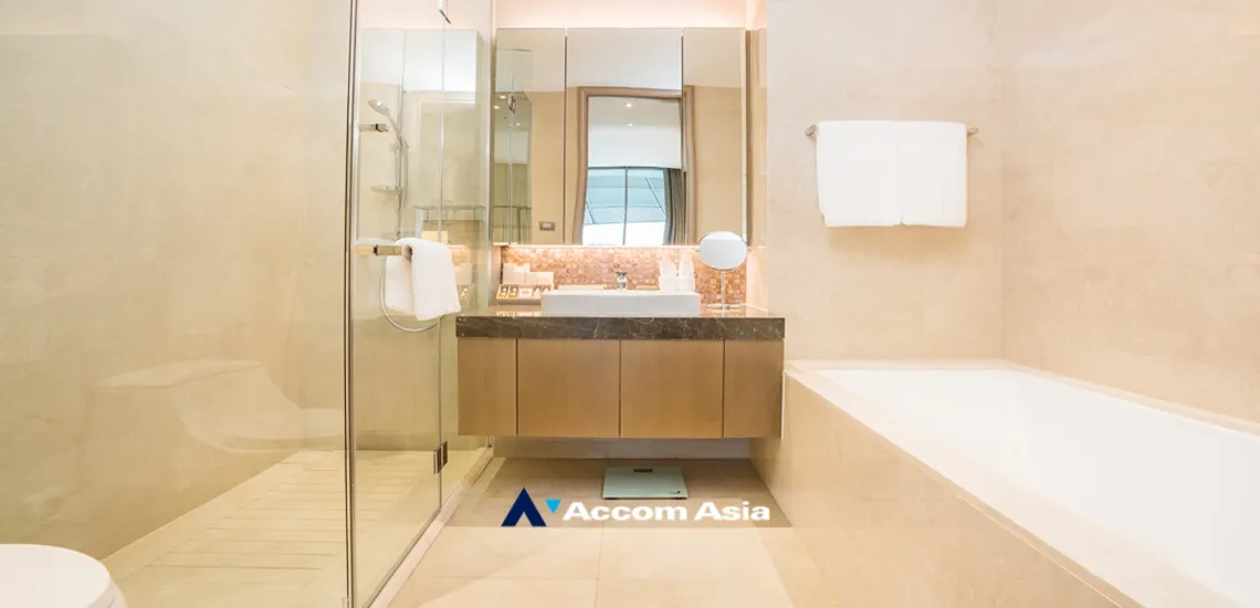 12  1 br Apartment For Rent in Ploenchit ,Bangkok BTS Ratchadamri at Luxury Service Residence AA35125