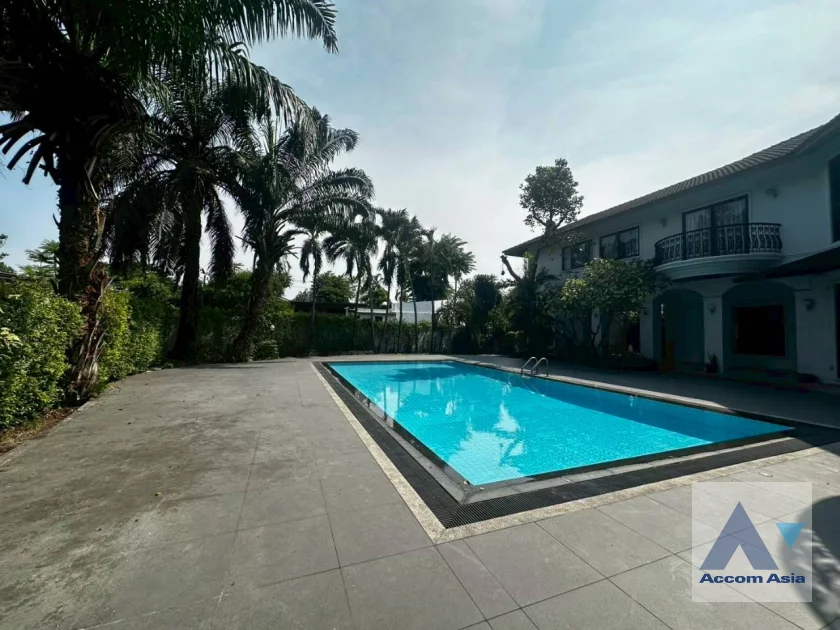 7  5 br House For Rent in Pattanakarn ,Bangkok BTS On Nut at Panya Pattanakarn Village 54937