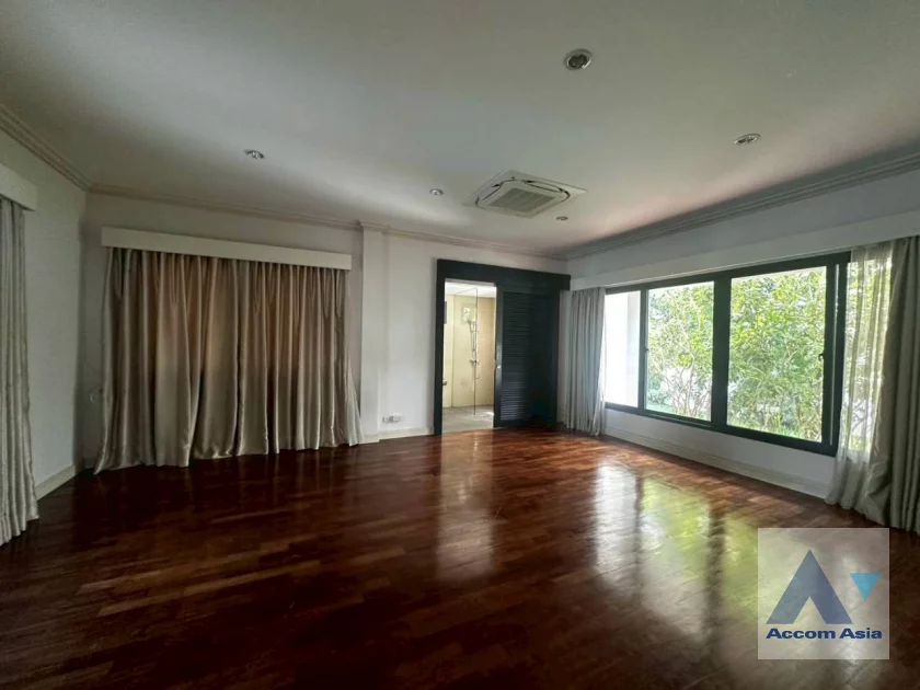 15  5 br House For Rent in Pattanakarn ,Bangkok BTS On Nut at Panya Pattanakarn Village 54937