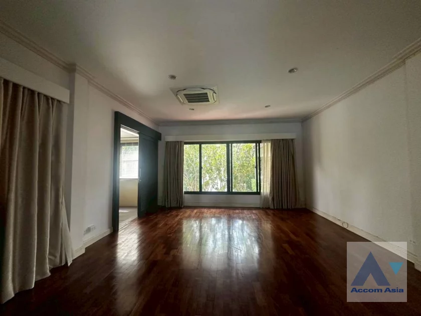14  5 br House For Rent in Pattanakarn ,Bangkok BTS On Nut at Panya Pattanakarn Village 54937