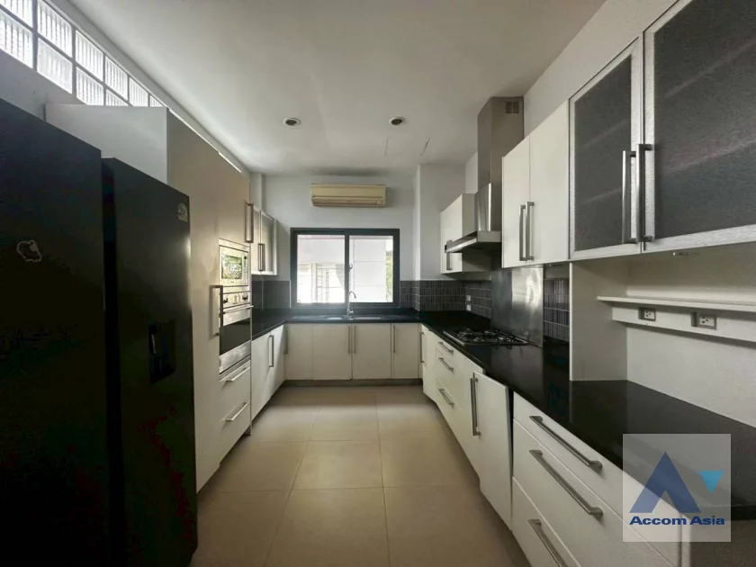 17  5 br House For Rent in Pattanakarn ,Bangkok BTS On Nut at Panya Pattanakarn Village 54937