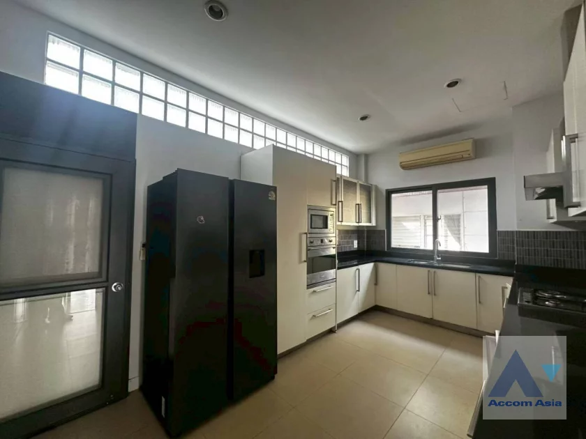26  5 br House For Rent in Pattanakarn ,Bangkok BTS On Nut at Panya Pattanakarn Village 54937