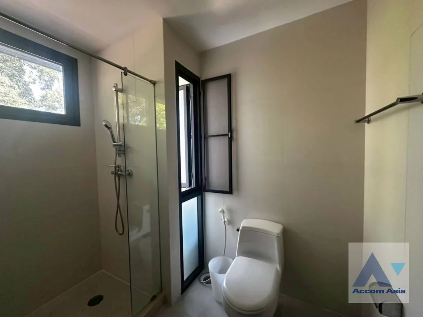 38  5 br House For Rent in Pattanakarn ,Bangkok BTS On Nut at Panya Pattanakarn Village 54937