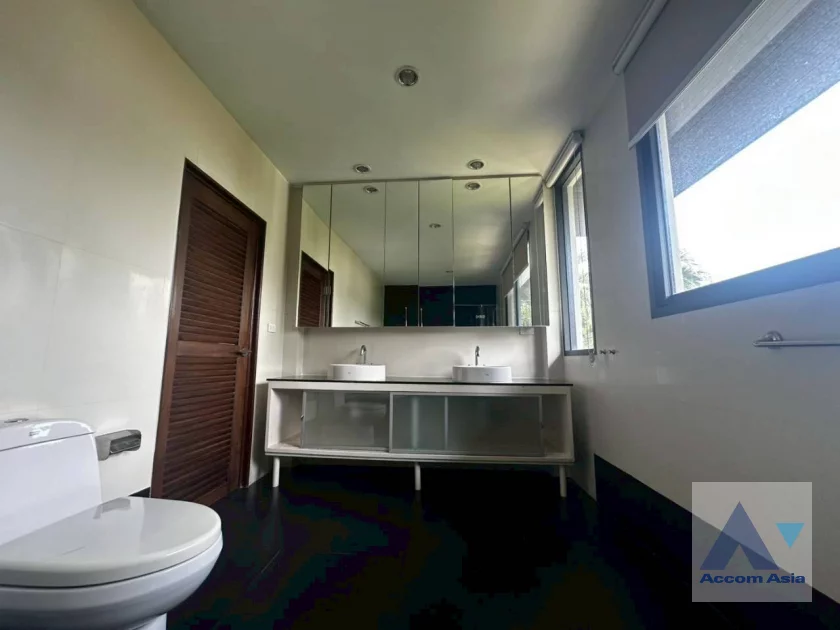 43  5 br House For Rent in Pattanakarn ,Bangkok BTS On Nut at Panya Pattanakarn Village 54937
