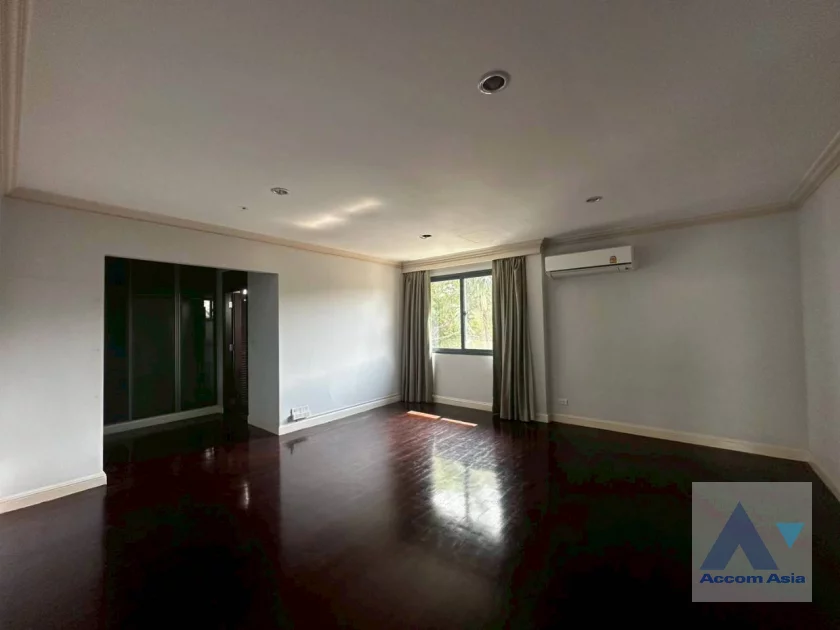 45  5 br House For Rent in Pattanakarn ,Bangkok BTS On Nut at Panya Pattanakarn Village 54937