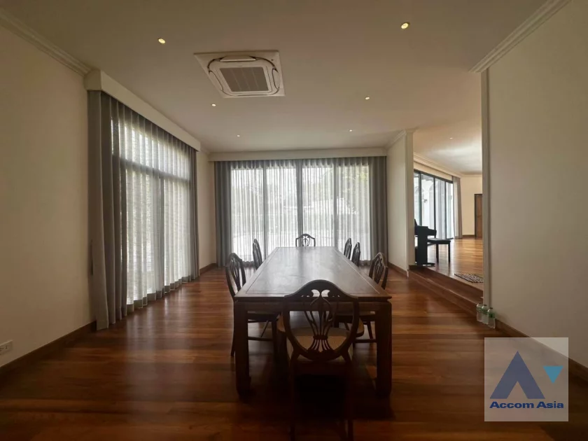 6  5 br House For Rent in Pattanakarn ,Bangkok BTS On Nut at Panya Pattanakarn Village 54937