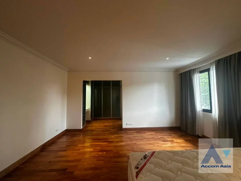 21  5 br House For Rent in Pattanakarn ,Bangkok BTS On Nut at Panya Pattanakarn Village 54937