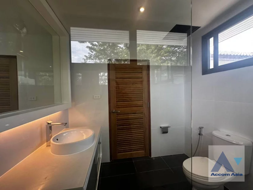 30  5 br House For Rent in Pattanakarn ,Bangkok BTS On Nut at Panya Pattanakarn Village 54937