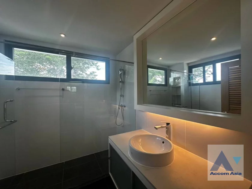 26  5 br House For Rent in Pattanakarn ,Bangkok BTS On Nut at Panya Pattanakarn Village 54937