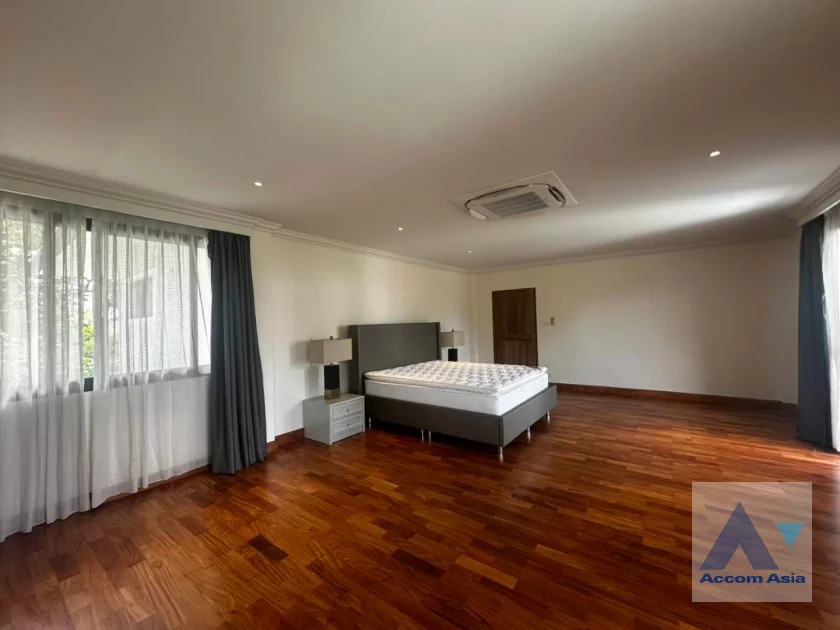 18  5 br House For Rent in Pattanakarn ,Bangkok BTS On Nut at Panya Pattanakarn Village 54937