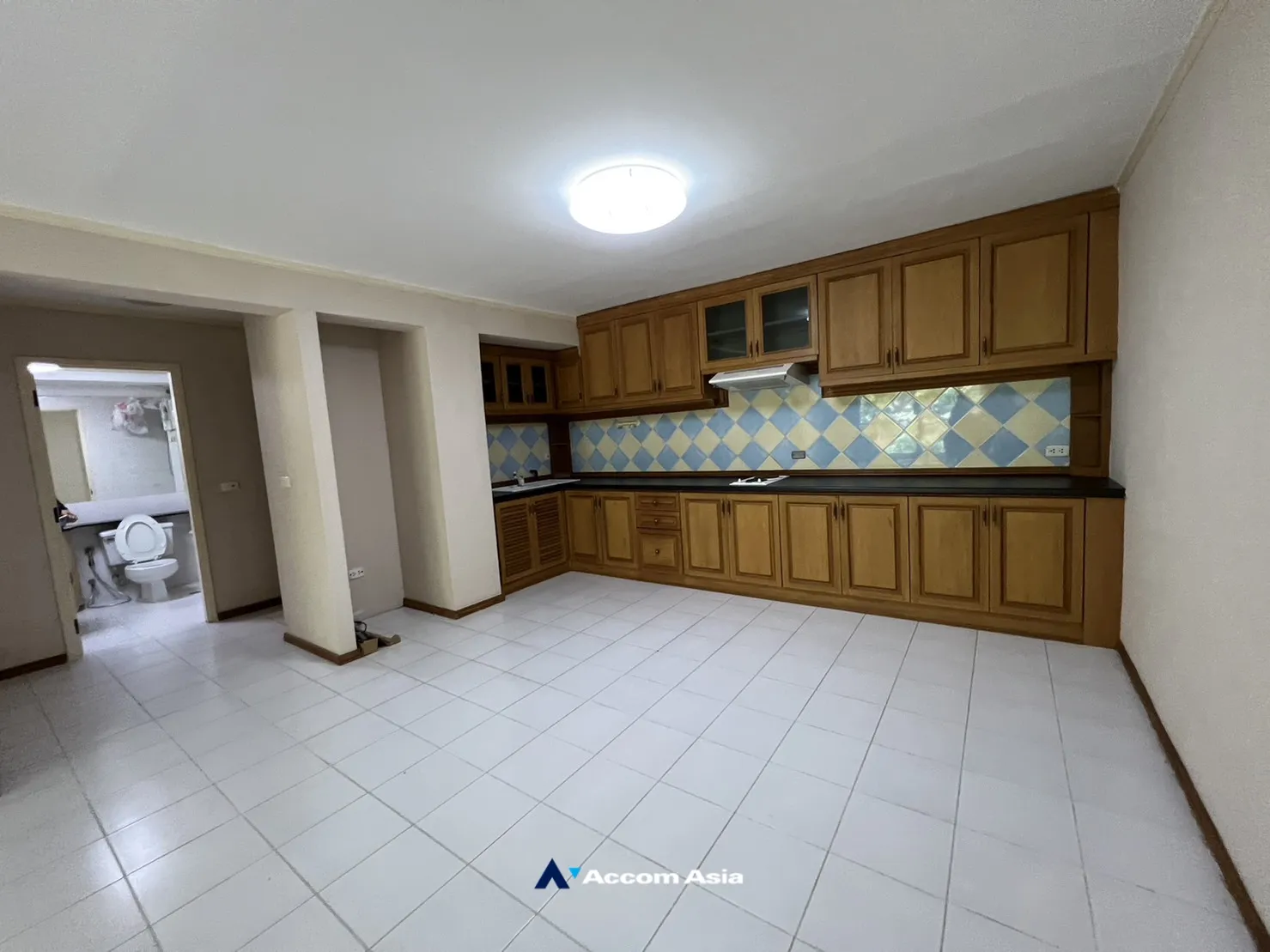 Raintree Villa Condominium  1 Bedroom for Sale BTS Thong Lo in Sukhumvit Bangkok