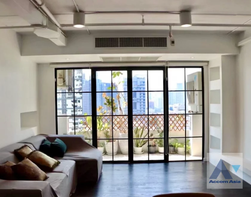 Condominium For Rent & Sale in Sukhumvit, Bangkok Code AA35195