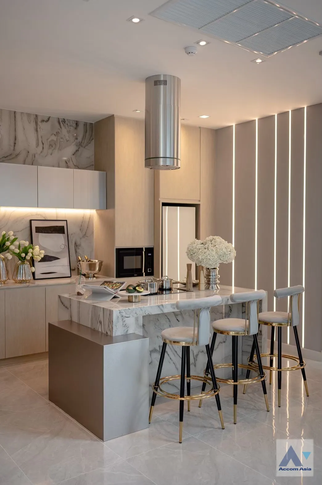 unit 4 Bedrooms  House For Sale in Lat Phrao, Bangkok  (AA35214)