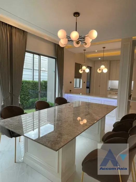 unit 4 Bedrooms  House For Rent & Sale in Samutprakan, Samutprakan  near ARL Ratchaprarop (AA35259)