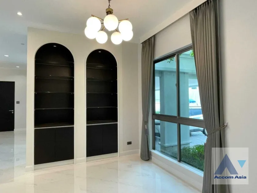 5  4 br House for rent and sale in Samutprakan ,Samutprakan ARL Ladkrabang at Perfect Masterpiece Sukhumvit 77 AA35259