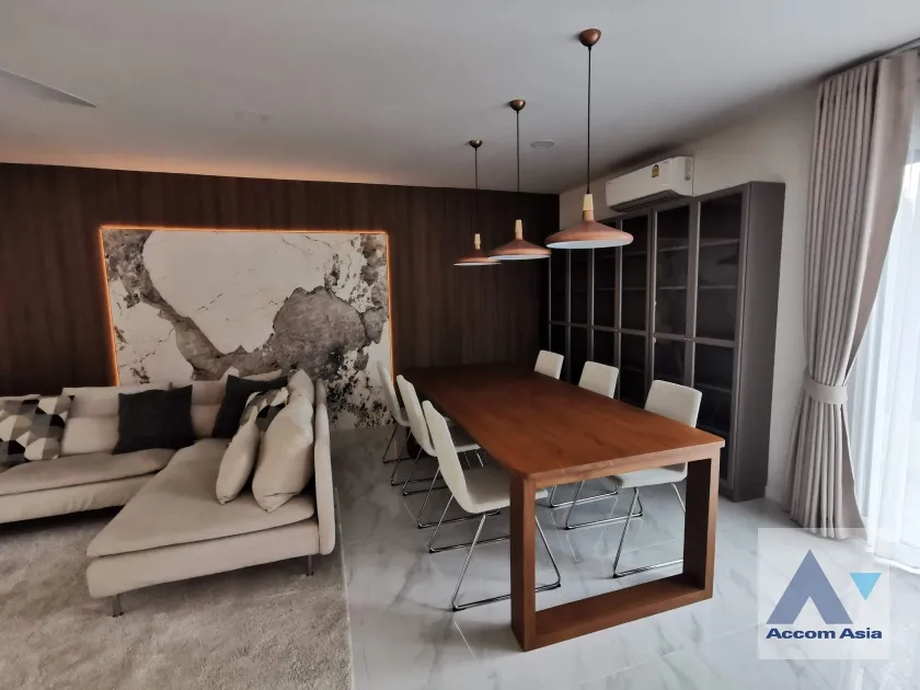 5  6 br Townhouse For Rent in Samutprakan ,  at Bangna House AA35283