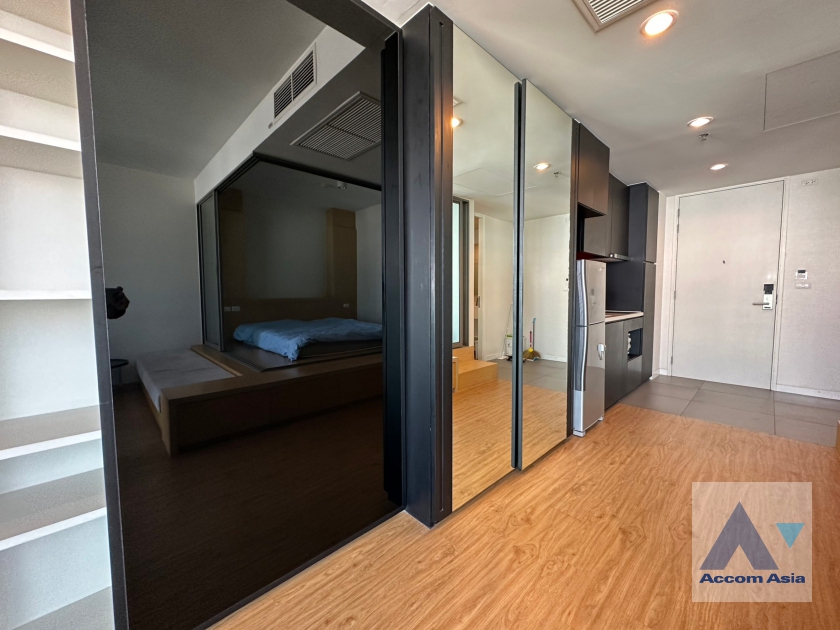 6  1 br Condominium for rent and sale in Silom ,Bangkok MRT Sam Yan - BTS Chong Nonsi at Siamese Surawong AA35296