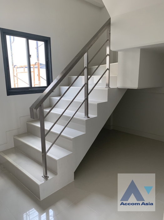 5  Shophouse For Rent in Pattanakarn ,Bangkok BTS On Nut at The Master @ BTS Onnut Pattanakarn AA35304