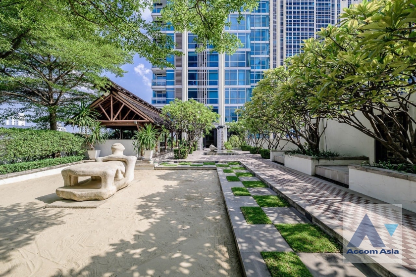 15  3 br Condominium For Rent in Ploenchit ,Bangkok BTS Ploenchit at Athenee Residence AA35311