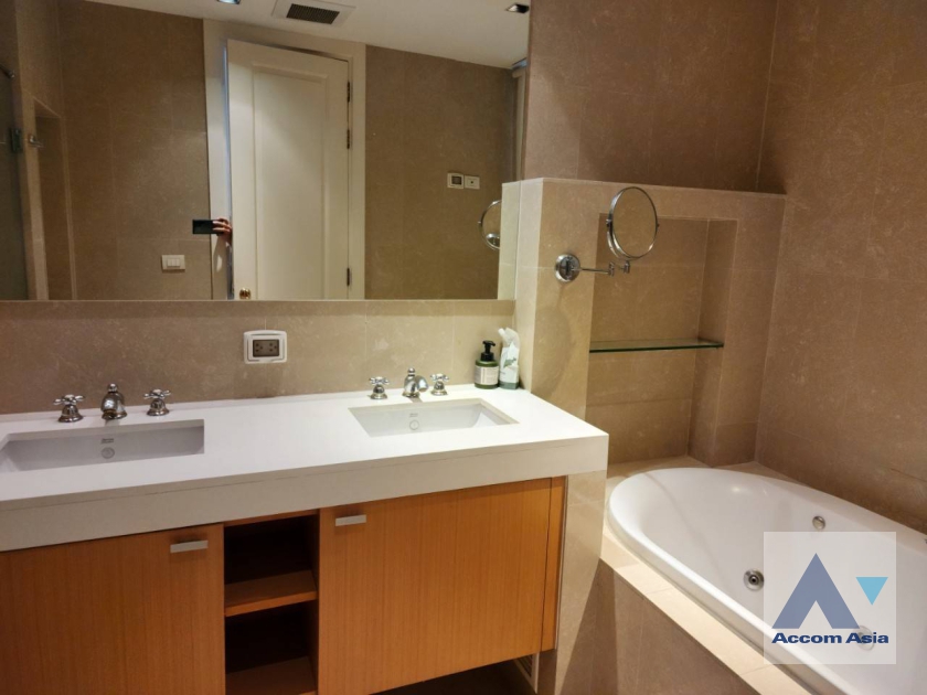 11  3 br Condominium For Rent in Ploenchit ,Bangkok BTS Ploenchit at Athenee Residence AA35311