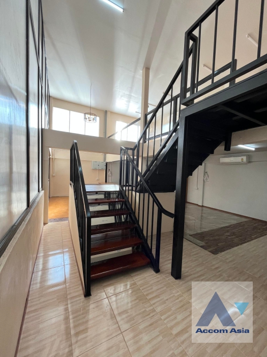 12  Warehouse For Rent in Ratchadaphisek ,Bangkok MRT Thailand Cultural Center - MRT Rama 9 AA35322