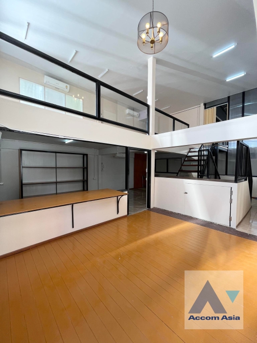 13  Warehouse For Rent in Ratchadaphisek ,Bangkok MRT Thailand Cultural Center - MRT Rama 9 AA35322