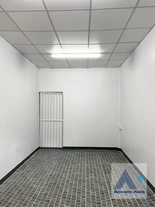 unit Warehouse For Rent in Lat Phrao, Bangkok  (AA35323)